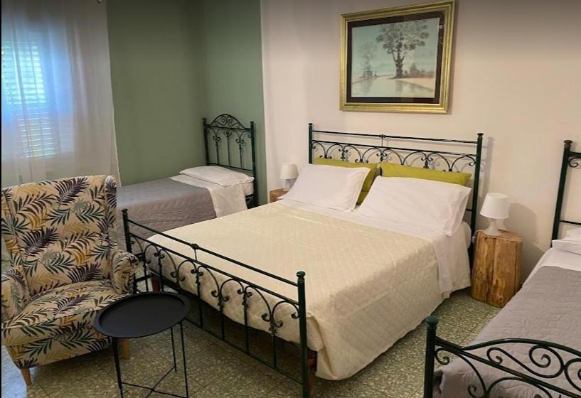 חדר סטנדרט לארבעה, B&b Al Cavaliere