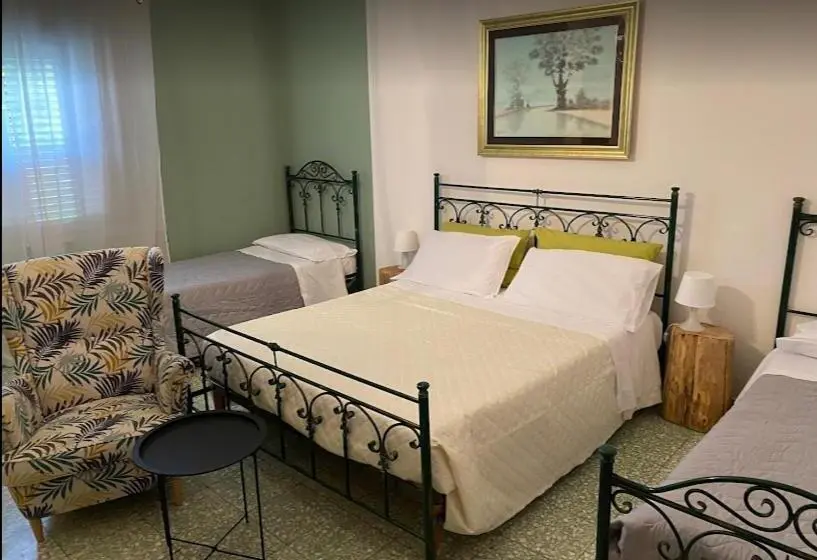 スタンダード4人部屋, B&b Al Cavaliere