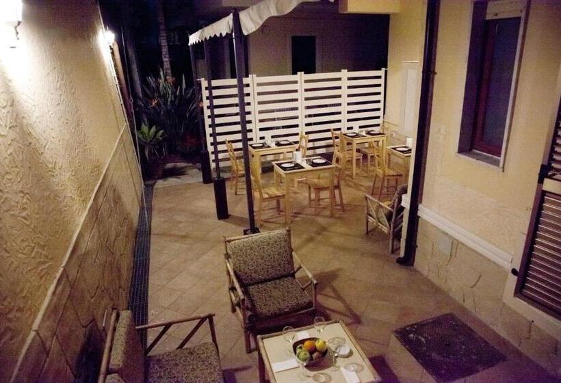 Pokój Standard Widok Morze z Balkonem, Arcadia