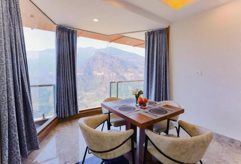 Executive-sviitti, Regenta Resort Madhuganga Ukhimath