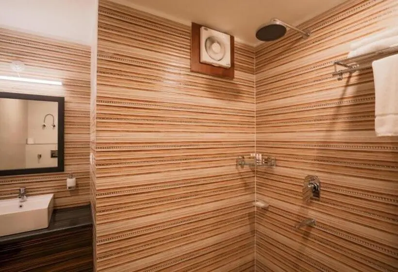 Executive-sviitti, Regenta Resort Madhuganga Ukhimath
