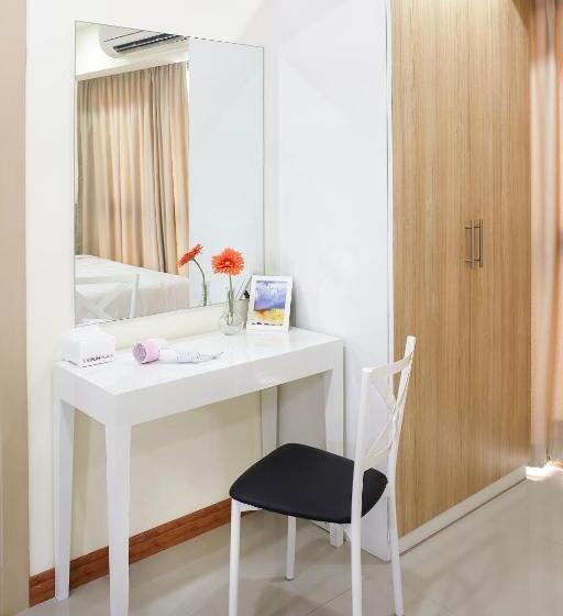 标准工作室, The Plim Place