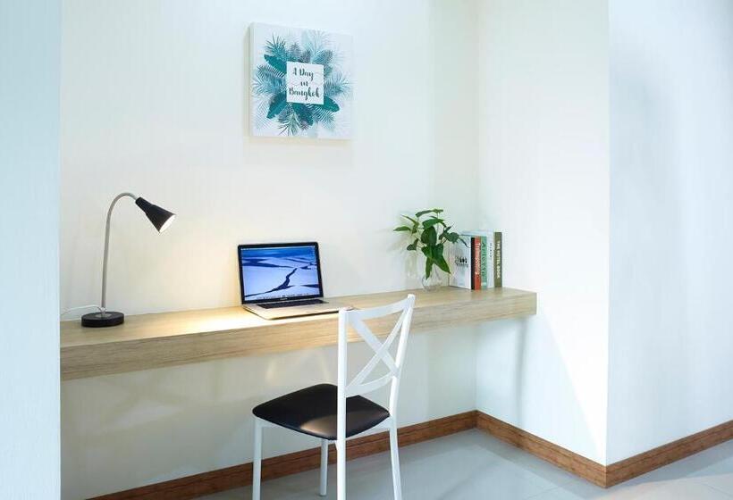 套房, The Plim Place