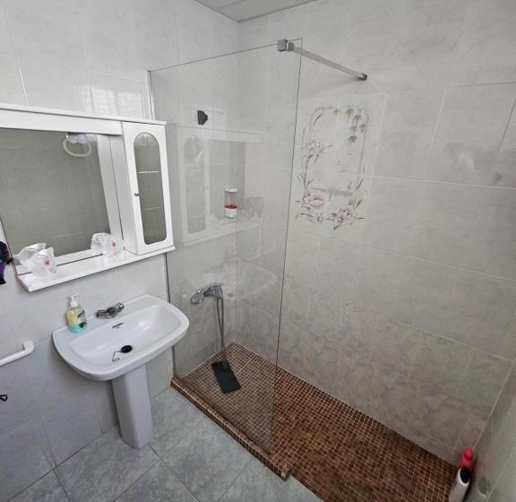 스탠다드 트리플 룸, Hostal Sevillana Costa