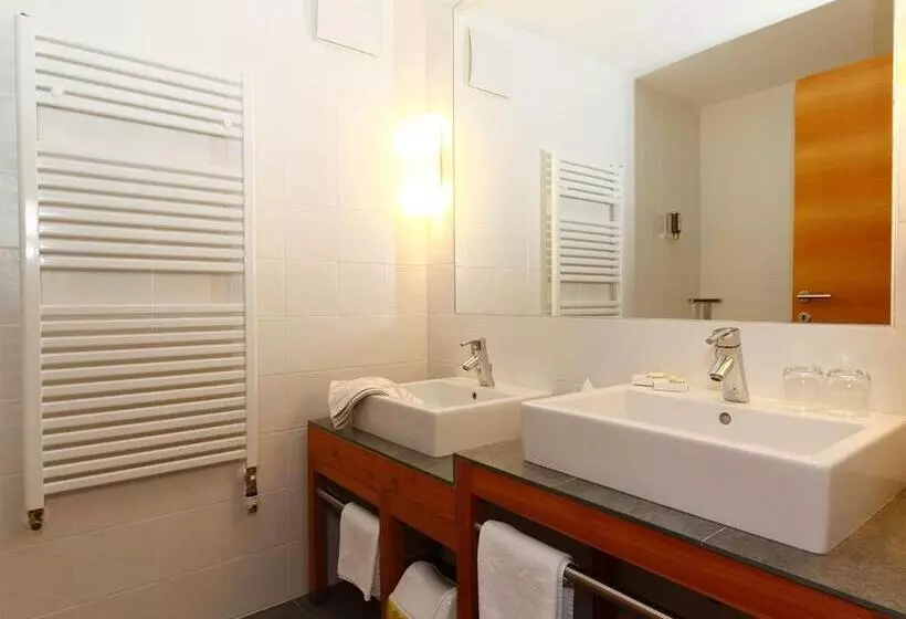 Perhehuone Vuoristonäkymä, Farmhotel Moosmair