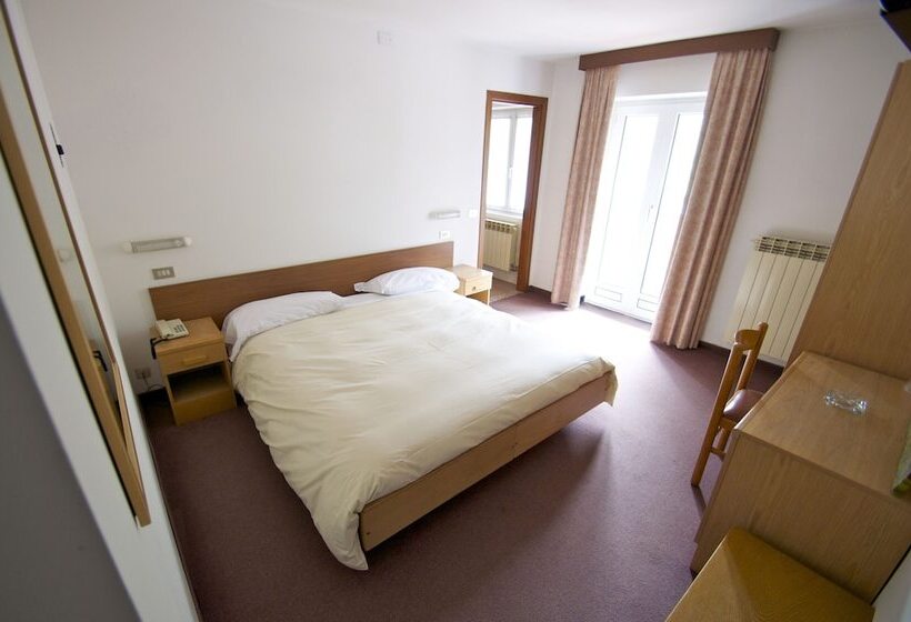 غرفة قياسية, Albergo Sciatori