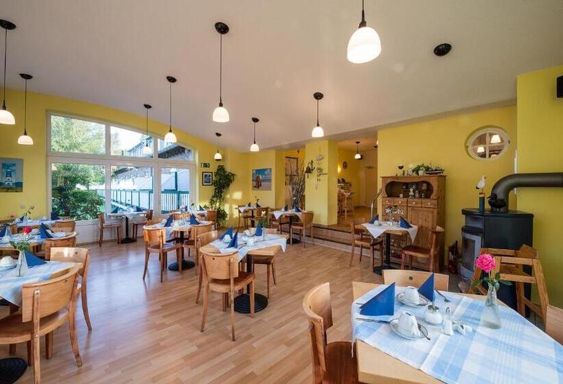 标准单人间, Am Wind