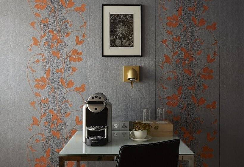 غرفة قياسية فردية, Amadi Park