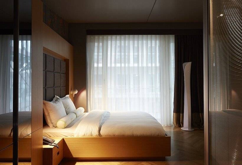 غرفة ديلوكس, Amadi Park