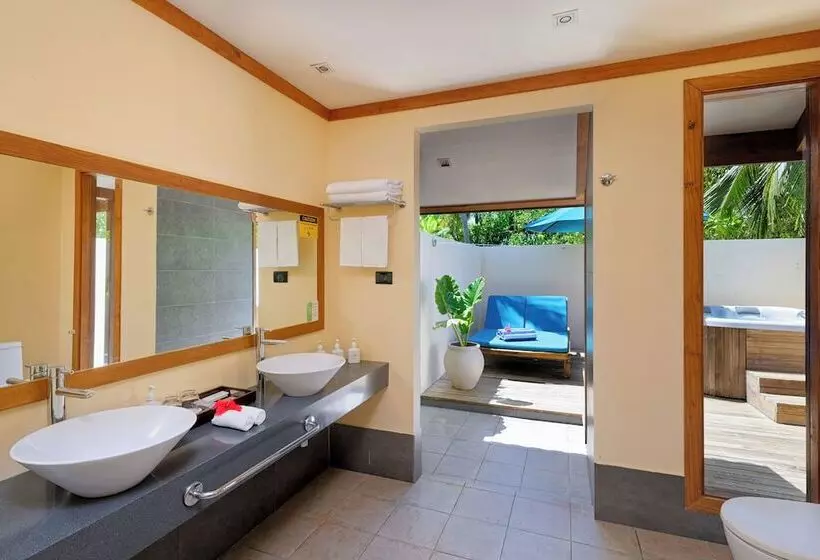 ویلا پریمیوم 1 خوابه, Canareef Resort Maldives