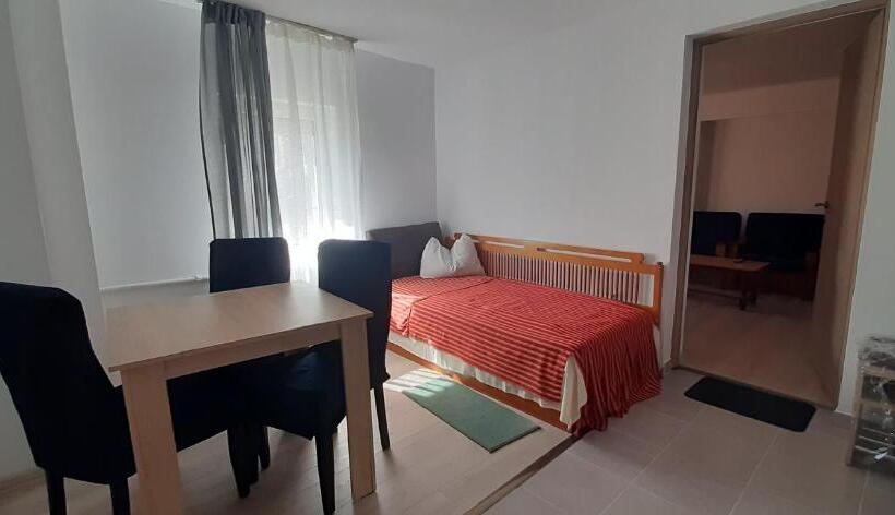 Апартаменты 1 Спальня, Cazare Casa Cristina