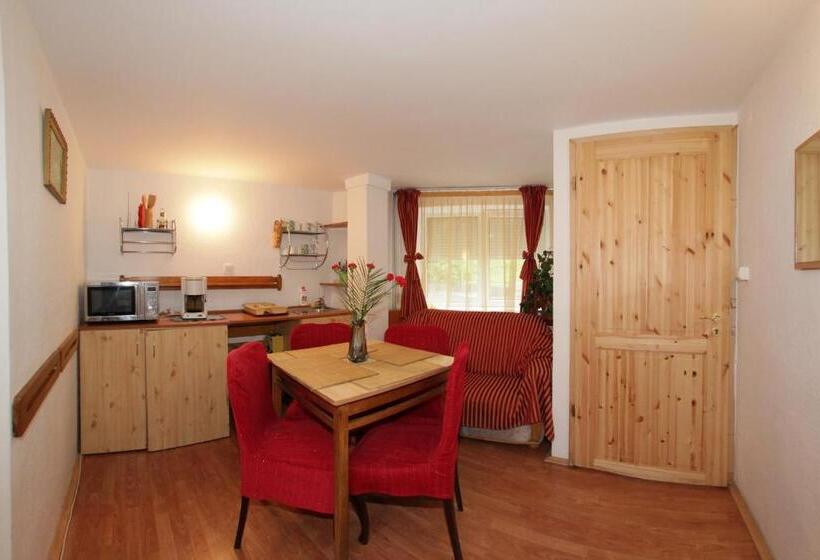 Апартаменты 2 Спальни, Cazare Casa Cristina