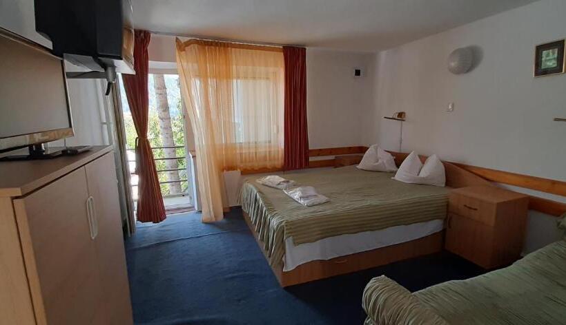 Апартаменты 2 Спальни, Cazare Casa Cristina