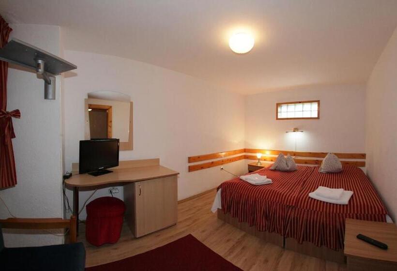 Семейный Номер, Cazare Casa Cristina