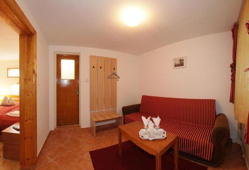 Семейный Номер, Cazare Casa Cristina