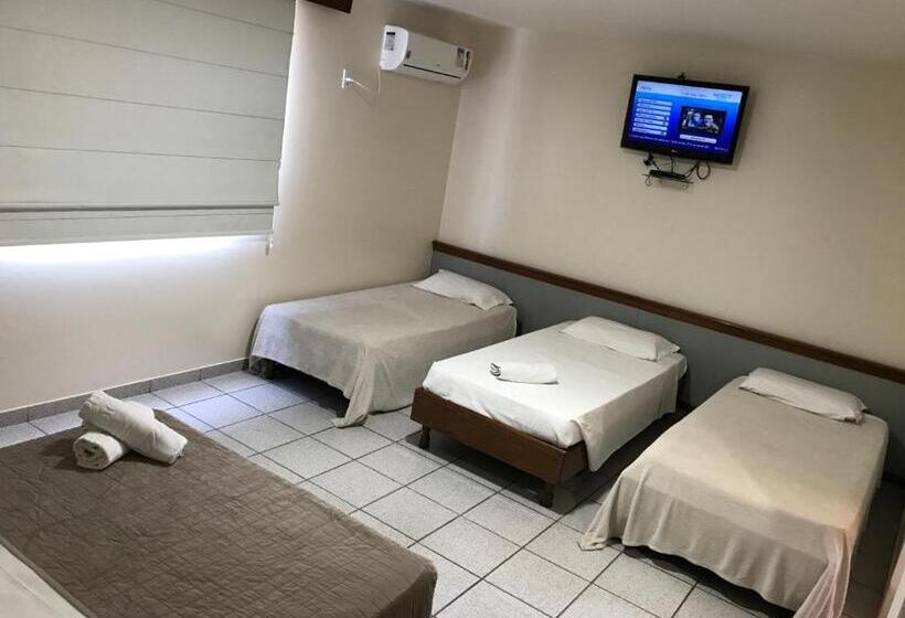 חדר סטנדרט לארבעה, Champagnat Praia