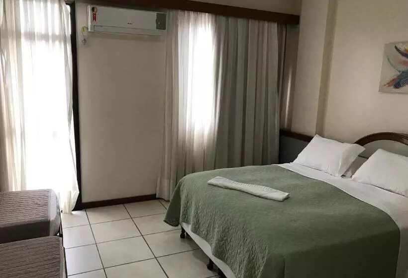 ファミリールーム, Champagnat Praia
