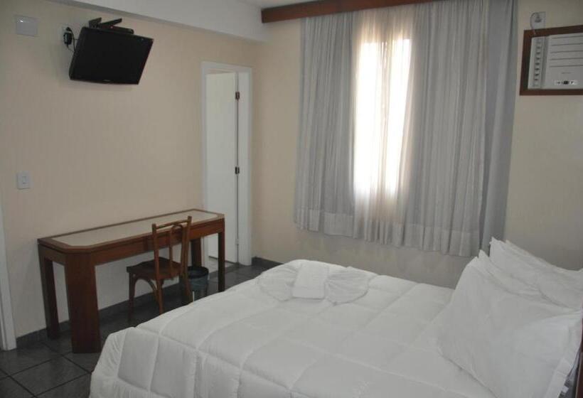 חדר דלוקס, Champagnat Praia