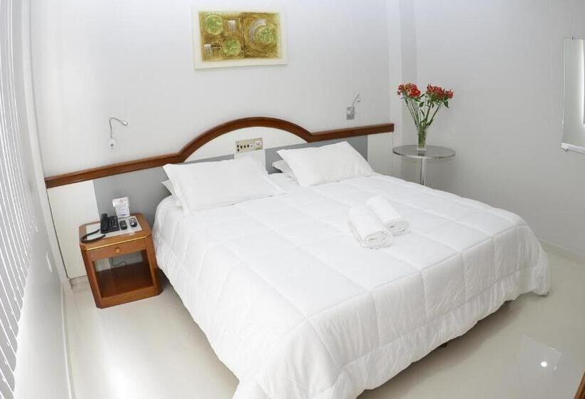 חדר דלוקס, Champagnat Praia