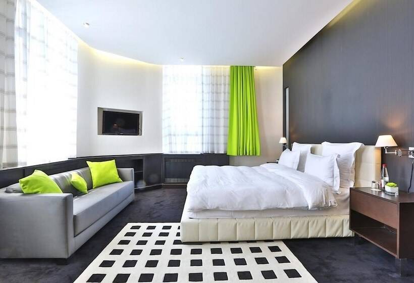 سوییت, Donatello Boutique