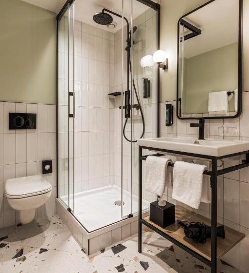 اتاق استاندارد با بالکن, Valaisia Crans Montana