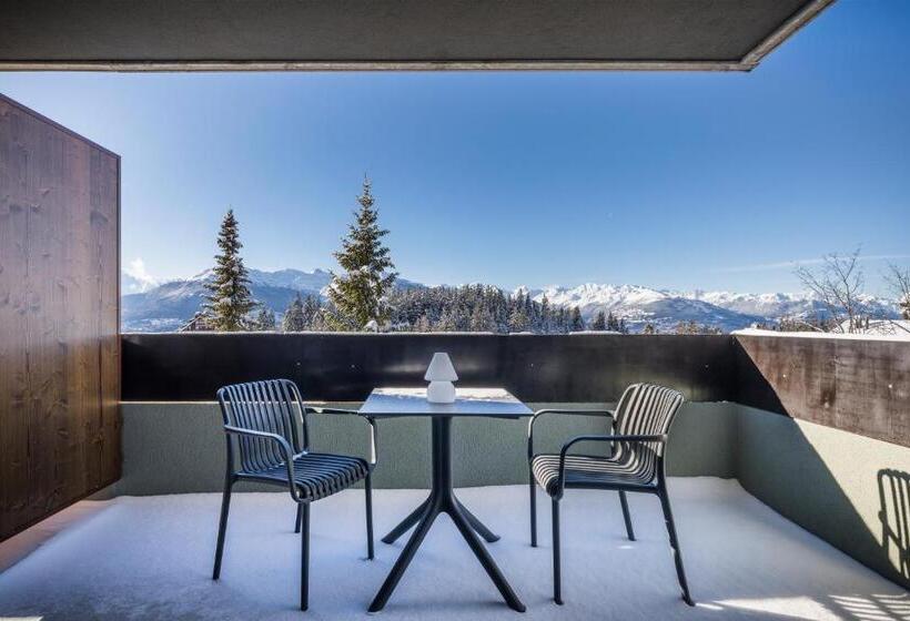 اتاق استاندارد سه تخته با بالکن, Valaisia Crans Montana