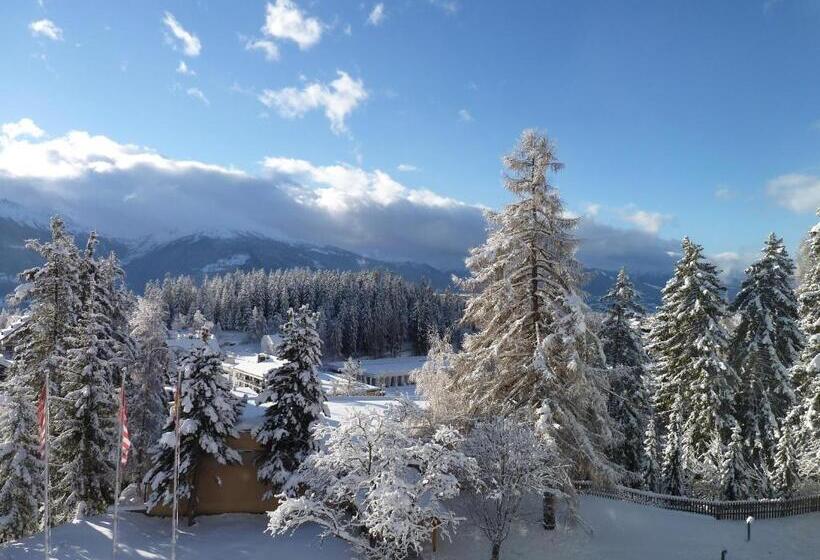 اتاق خانوادگی, Valaisia Crans Montana