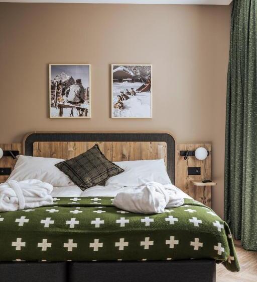 اتاق استاندارد سه نفره, Valaisia Crans Montana