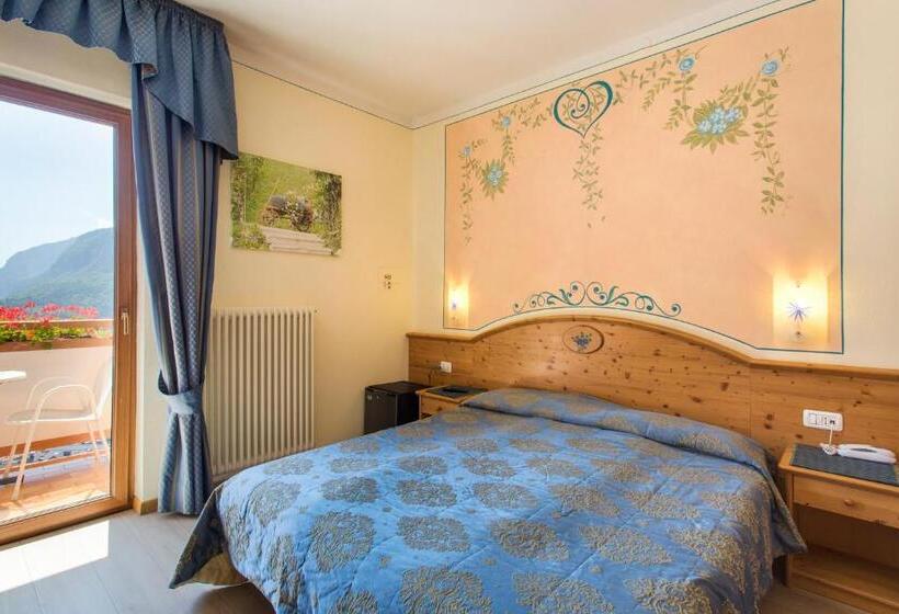 غرفة قياسية مطلّة علي البحيرة, Florida