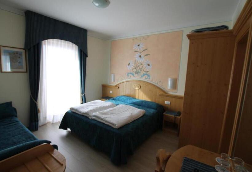 غرفة قياسية مطلّة علي البحيرة, Florida