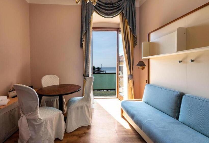 جناح جونيور مطل علي البحيرة, Garda Sol Spa Hotel & Appartamenti
