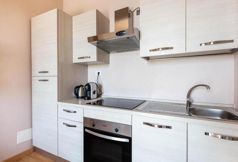 جناح جونيور مطل علي البحيرة, Garda Sol Spa Hotel & Appartamenti