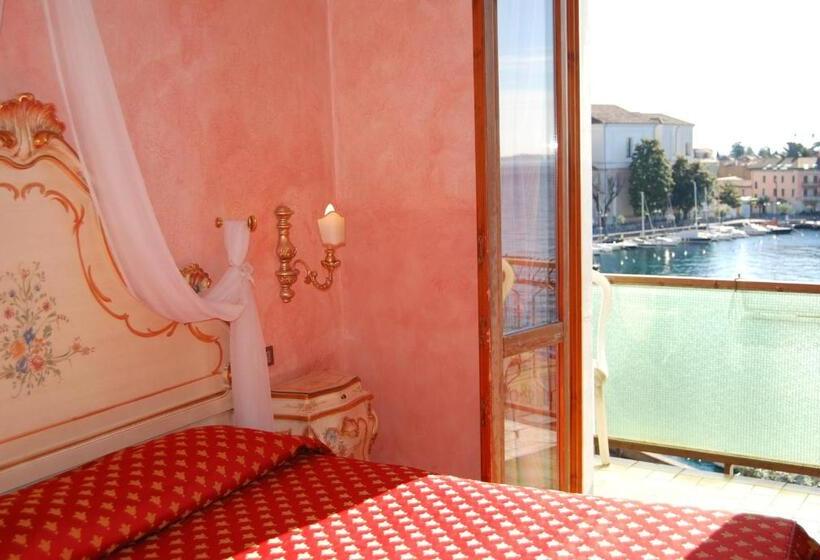 جناح جونيور مطل علي البحيرة, Garda Sol Spa Hotel & Appartamenti