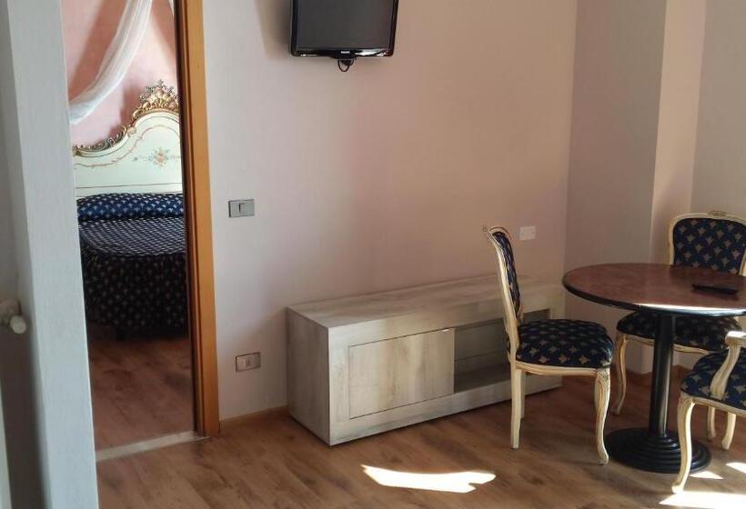 جناح جونيور مطل علي البحيرة, Garda Sol Spa Hotel & Appartamenti