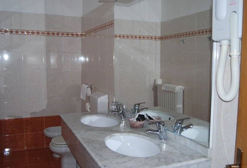 غرفة قياسية مطلّة علي البحيرة, Garda Sol Spa Hotel & Appartamenti