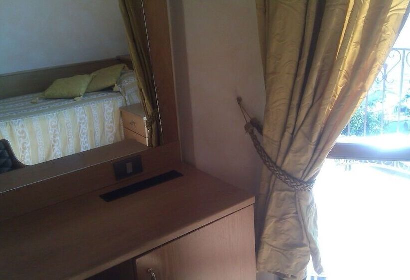 اتاق استاندارد با چشم‌انداز دریاچه, Garda Sol Spa Hotel & Appartamenti