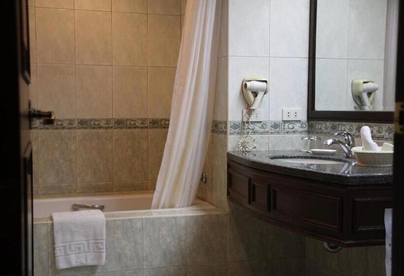 اتاق سوپریور, Herald Suites Solana