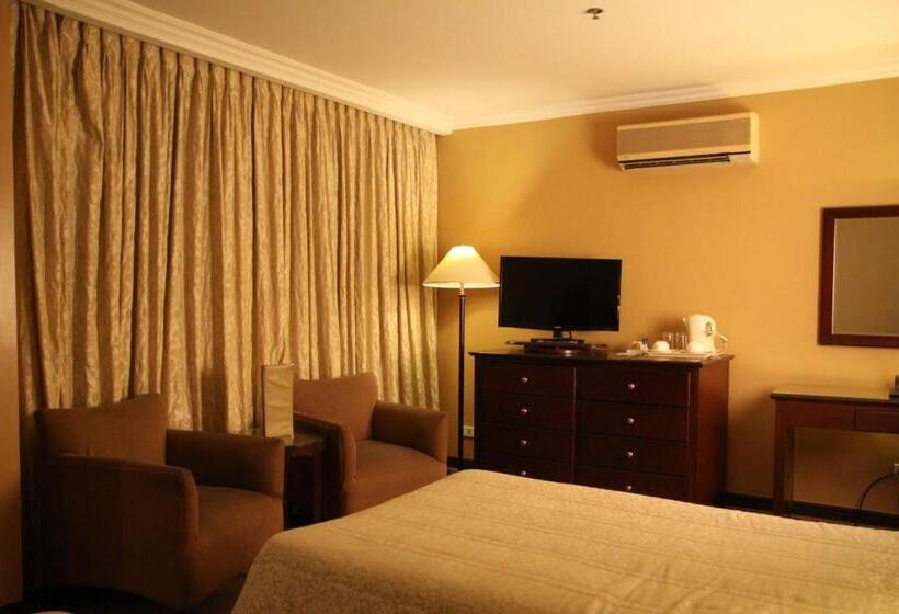 수피리어 룸, Herald Suites Solana