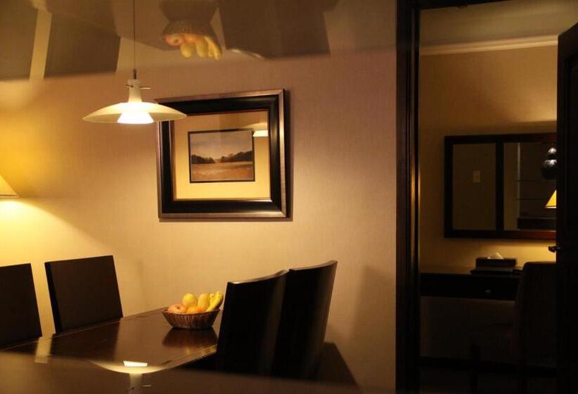 주니어 스위트, Herald Suites Solana