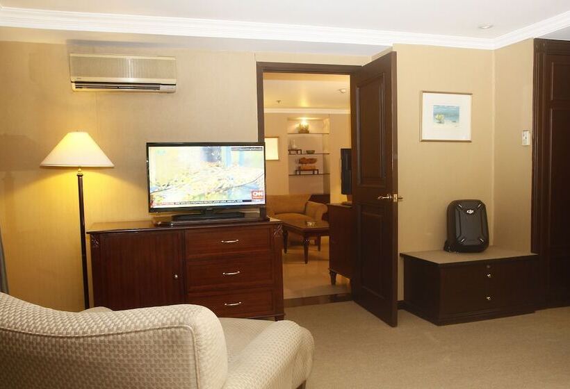 سوییت جونیور, Herald Suites Solana