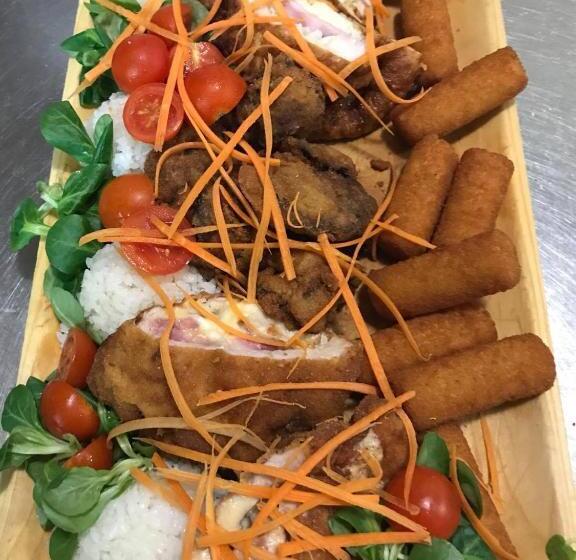 スタンダードトリプルルーム, Koliba