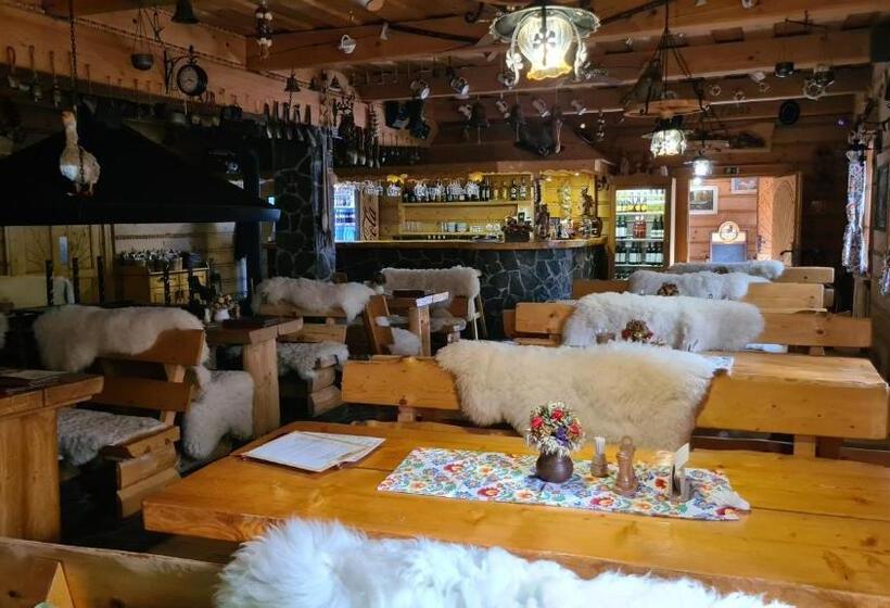 スーペリアースイート, Koliba