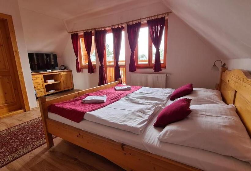 スーペリアールーム, Koliba