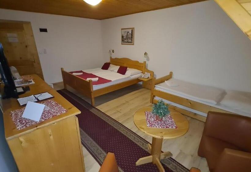 スーペリアトリプルルーム, Koliba