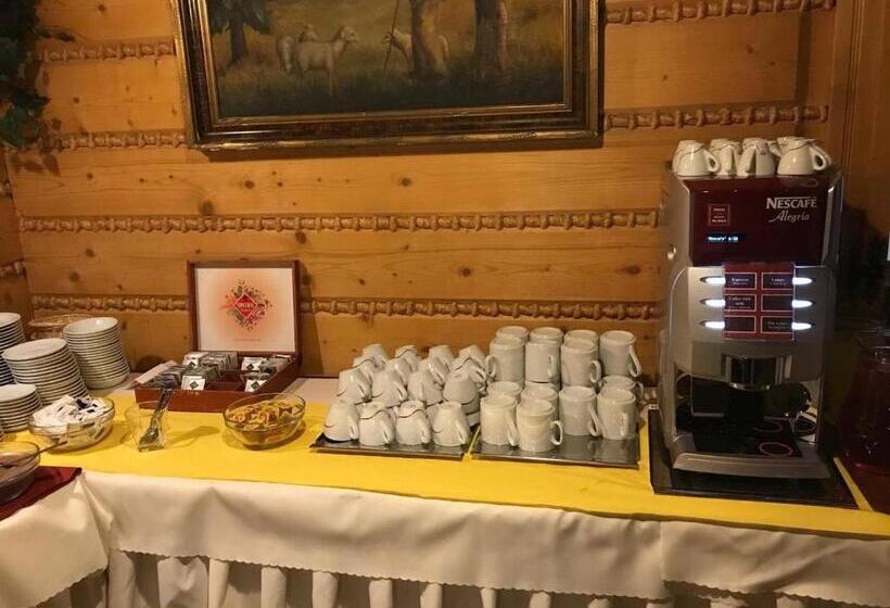غرفة سوبيريور رباعية, Koliba