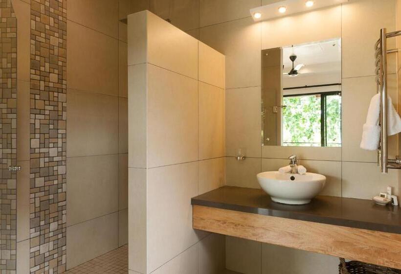 اتاق سوپریور با چشم‌انداز دریا, Le Repaire   Boutique Hotel & Restaurant