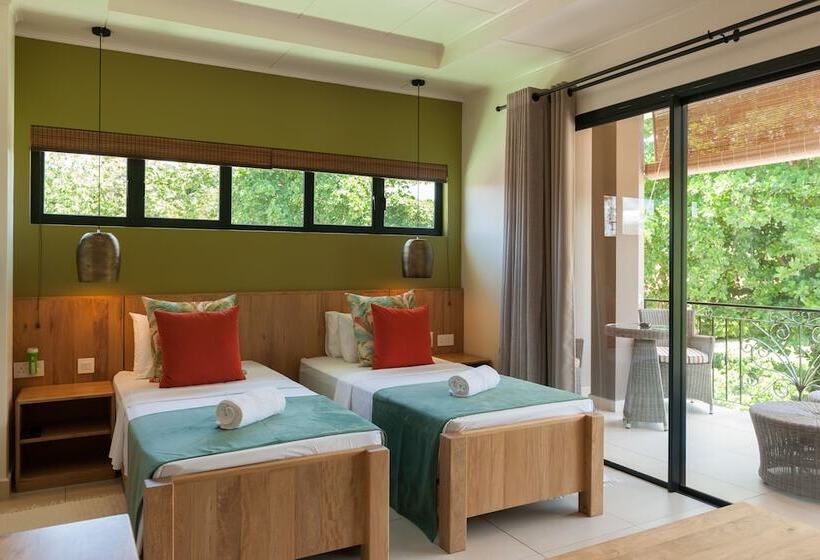 اتاق سوپریور با چشم‌انداز دریا, Le Repaire   Boutique Hotel & Restaurant