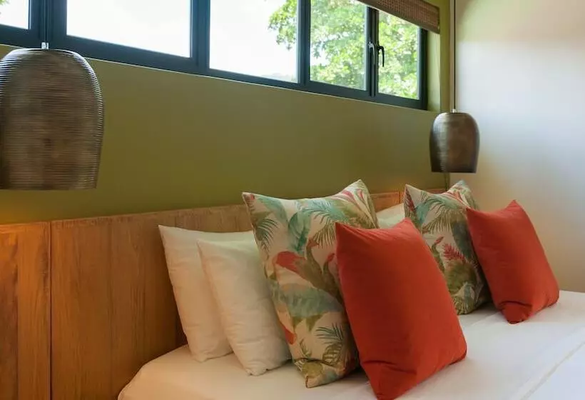 اتاق سوپریور با چشم‌انداز دریا, Le Repaire   Boutique Hotel & Restaurant