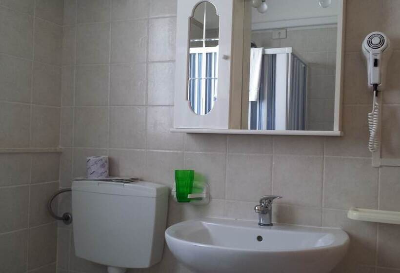 スタンダードルーム, Mare Blu