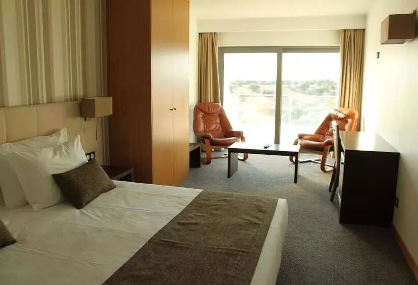 Superior suite with view, O Gato & Spa